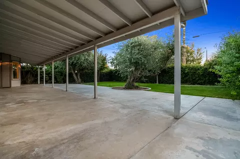 Exterior - 504 Lone Oak Ct, Exeter, CA 93221 photo 8 of 9