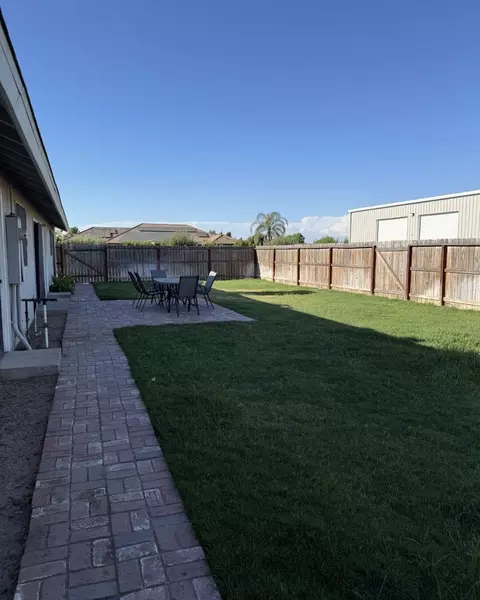Exterior - 8775 Frontier St, Hanford, CA 93230 photo 2 of 2