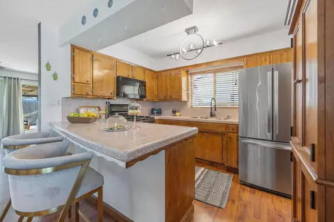 Kitchen - 3113 E Laurel Ave, Visalia, CA 93292 photo 2 of 5