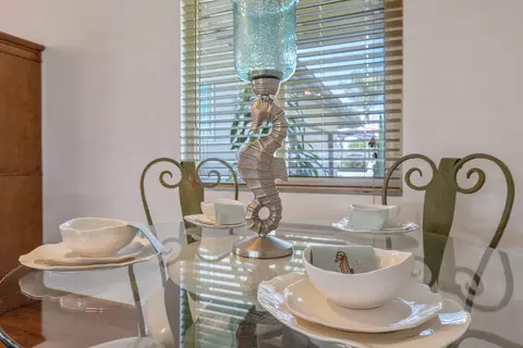 Dining - 3113 E Laurel Ave, Visalia, CA 93292 photo 3 of 3