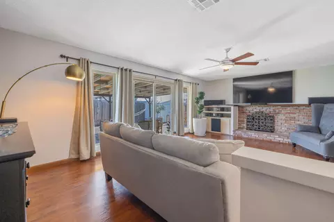 Living - 3113 E Laurel Ave, Visalia, CA 93292 photo 4 of 5