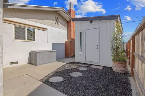 Exterior - 3113 E Laurel Ave, Visalia, CA 93292 photo 17 of 20