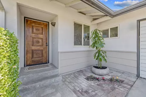 Entry Way - 3113 E Laurel Ave, Visalia, CA 93292 photo 1 of 7