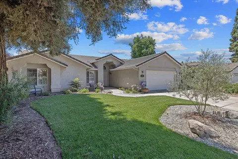 2723 W Harold Ave, Visalia, CA 93291