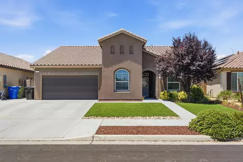 1129 Obsidian Ave, Lemoore, CA 93245