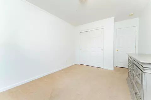 Bedroom - 4304 E Oak Ave, Visalia, CA 93291 photo 6 of 6