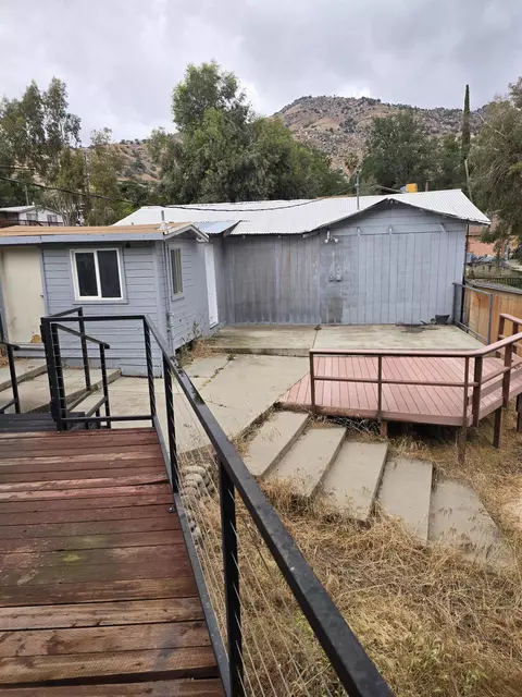 Exterior - 35228 Lenard Rd, Springville, CA 93265 photo 4 of 5