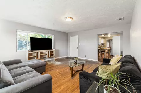 Other - 621 E Laurel Ave, Visalia, CA 93292 photo 1 of 5
