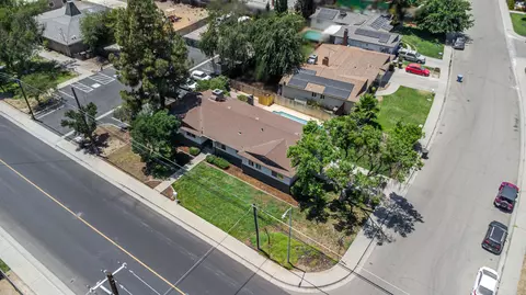 View/Area - 129 Vine St, Lemoore, CA 93245 photo 2 of 3