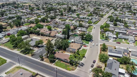 View/Area - 129 Vine St, Lemoore, CA 93245 photo 1 of 3