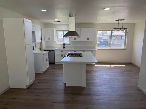 Kitchen - 129 Vine St, Lemoore, CA 93245 photo 6 of 6