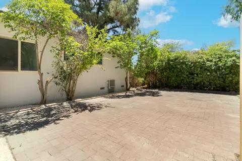 Exterior - 129 Vine St, Lemoore, CA 93245 photo 9 of 10