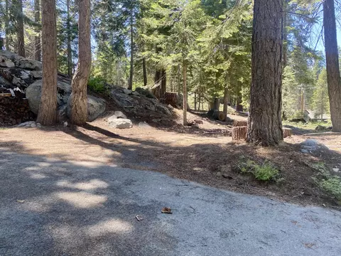 57572 Ponderosa Dr, Springville, CA 93265