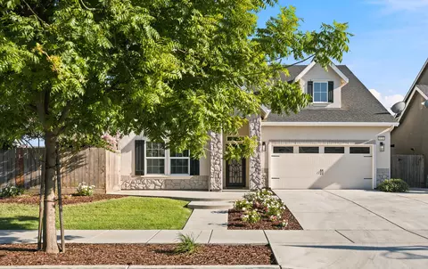 3725 W Clinton Ave, Visalia, CA 93291