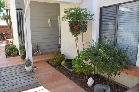 Exterior - 1615 E Castlecrest Ave, Visalia, CA 93292 photo 9 of 15