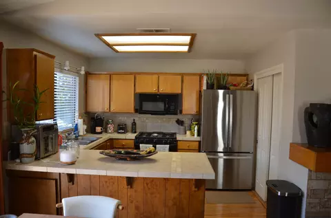 Kitchen - 1615 E Castlecrest Ave, Visalia, CA 93292 photo 2 of 2