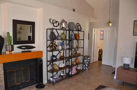 Entry Way - 1615 E Castlecrest Ave, Visalia, CA 93292 photo 2 of 3