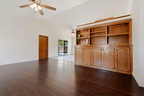 524 Gearey Ave, Exeter, CA 93221 photo 9
