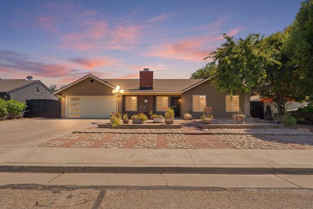 524 Gearey Ave, Exeter, CA 93221