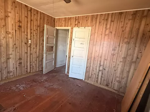Bedroom - 32947 Hawthorne Rd, Ivanhoe, CA 93235 photo 2 of 6
