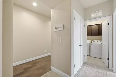 Entry Way - 3020 N Memory St, Visalia, CA 93291 photo 3 of 3