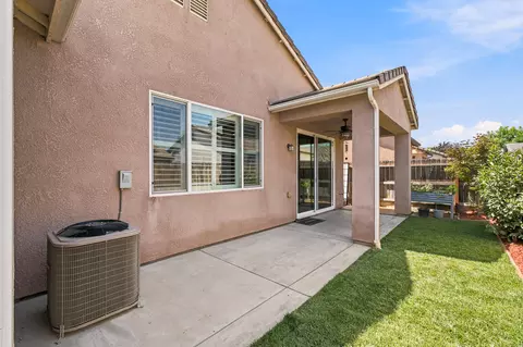 Exterior - 3020 N Memory St, Visalia, CA 93291 photo 5 of 6