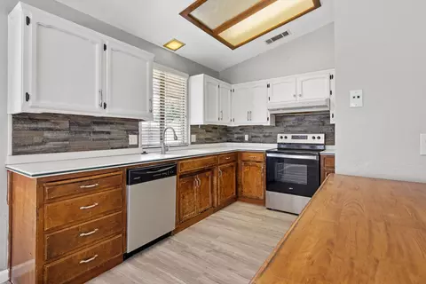 Kitchen - 1851 E Independence Ave, Tulare, CA 93274 photo 3 of 3