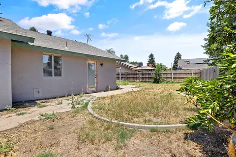Exterior - 1851 E Independence Ave, Tulare, CA 93274 photo 12 of 12