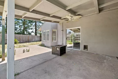 Exterior - 1851 E Independence Ave, Tulare, CA 93274 photo 6 of 12