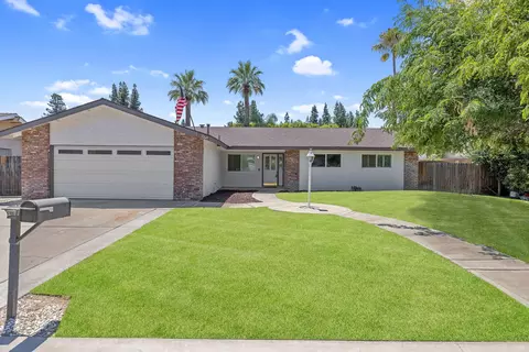 3345 W Mill Creek Dr, Visalia, CA 93291