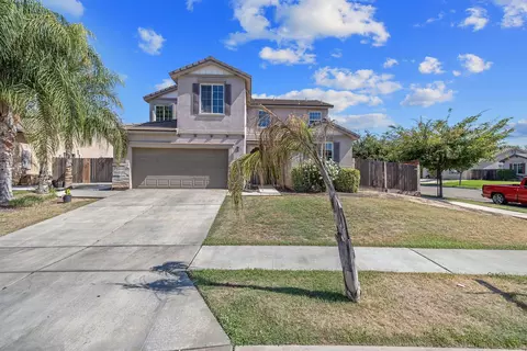 2964 Hannah Ave, Sanger, CA 93657