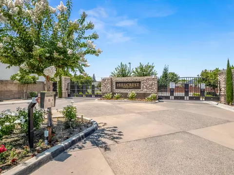 2222 Carson Ave, Clovis, CA 93611 photo 3