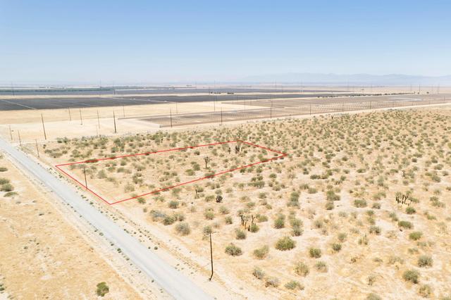 Gaskell Road, Rosamond, CA 93560