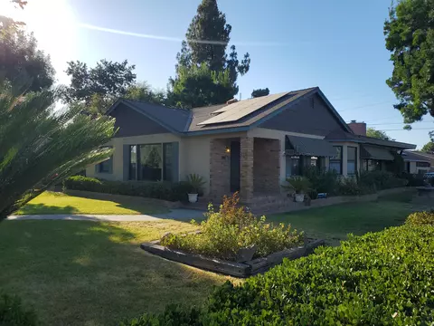202 W Terrace Dr, Hanford, CA 93230