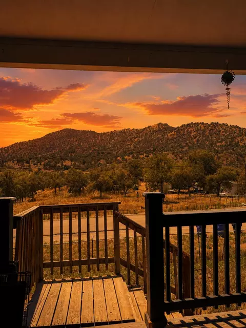 37180 Mistletoe Rd, Yokuts Valley, CA 93675