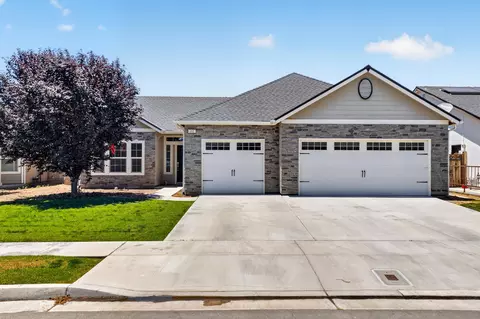 491 Nelder Grv, Tulare, CA 93274