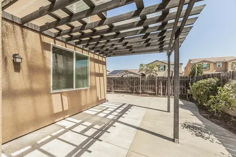 3415 Amanecer Ave, Clovis, CA 93619 photo 39
