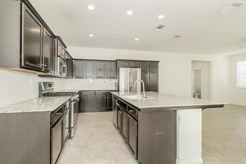 3415 Amanecer Ave, Clovis, CA 93619 photo 12