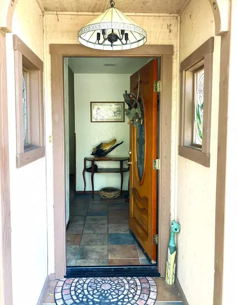 Entry Way - 40999 Cherokee Oaks Dr, Three Rivers, CA 93271 photo 1 of 1