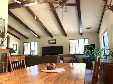 Dining - 40999 Cherokee Oaks Dr, Three Rivers, CA 93271 photo 1 of 4