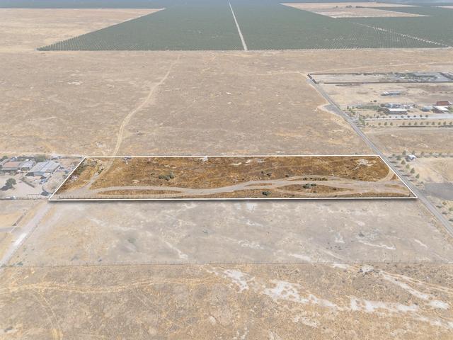Cecil Avenue, Delano, CA 93215