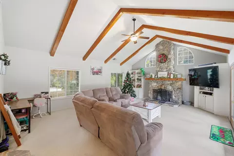 33721 Globe Dr, Springville, CA 93265 photo 9