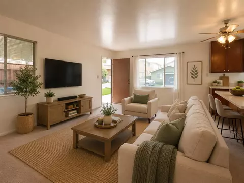 Living - 330 Mindoro St, Morro Bay, CA 93442 photo 3 of 3