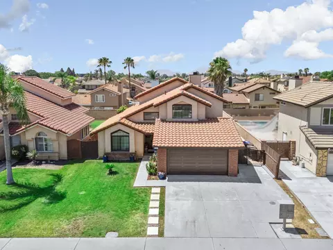 17253 Dolphin St, Fontana, CA 92335