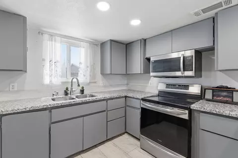 975 Van Dorsten Ave, Corcoran, CA 93212 photo 15