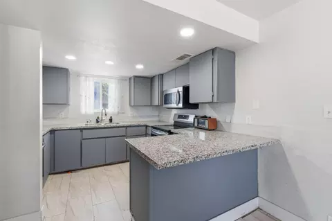 975 Van Dorsten Ave, Corcoran, CA 93212 photo 14