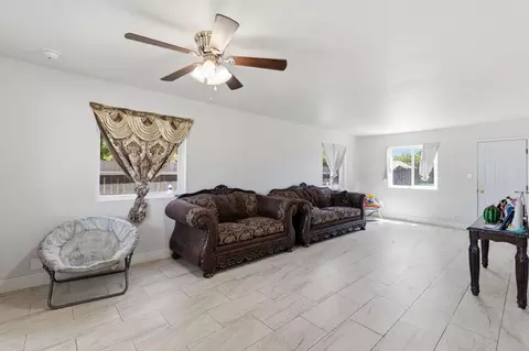975 Van Dorsten Ave, Corcoran, CA 93212 photo 6