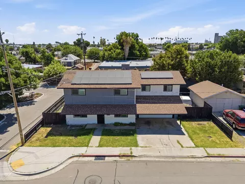 975 Van Dorsten Ave, Corcoran, CA 93212 photo 3