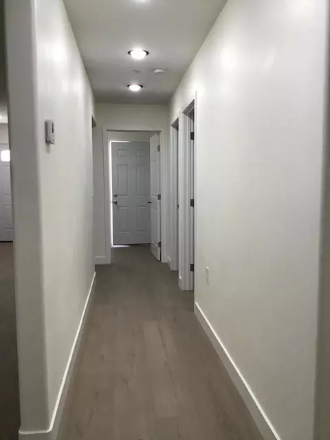 Entry Way - 2100 Bell Ave, Corcoran, CA 93212 photo 1 of 1