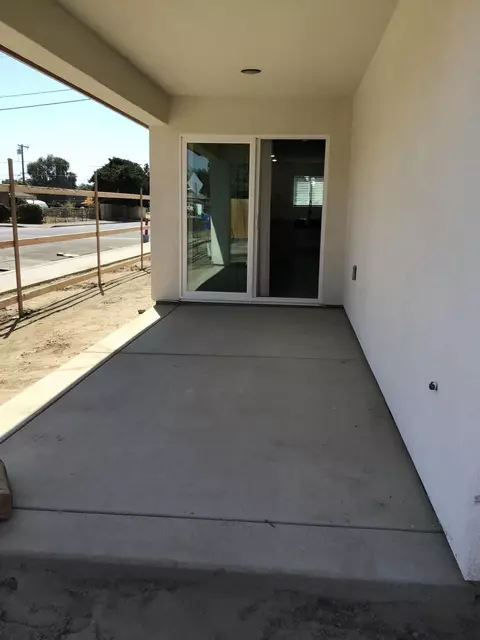 Exterior - 2100 Bell Ave, Corcoran, CA 93212 photo 5 of 6